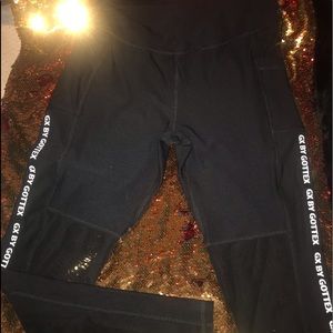black leggings
